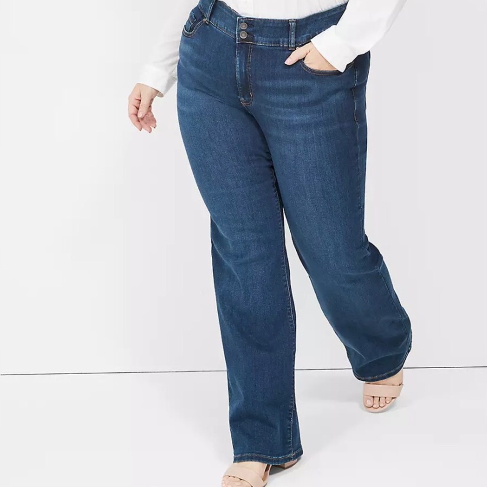 Lane Bryant Blue  high rise bootcut Leg Jeans SZ 18. B9